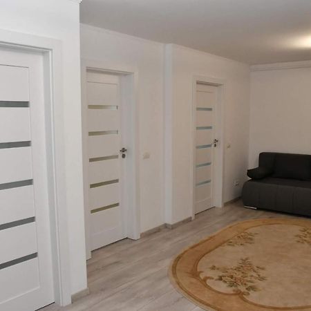 Toporasi Apartament Lejlighed Craiova Eksteriør billede