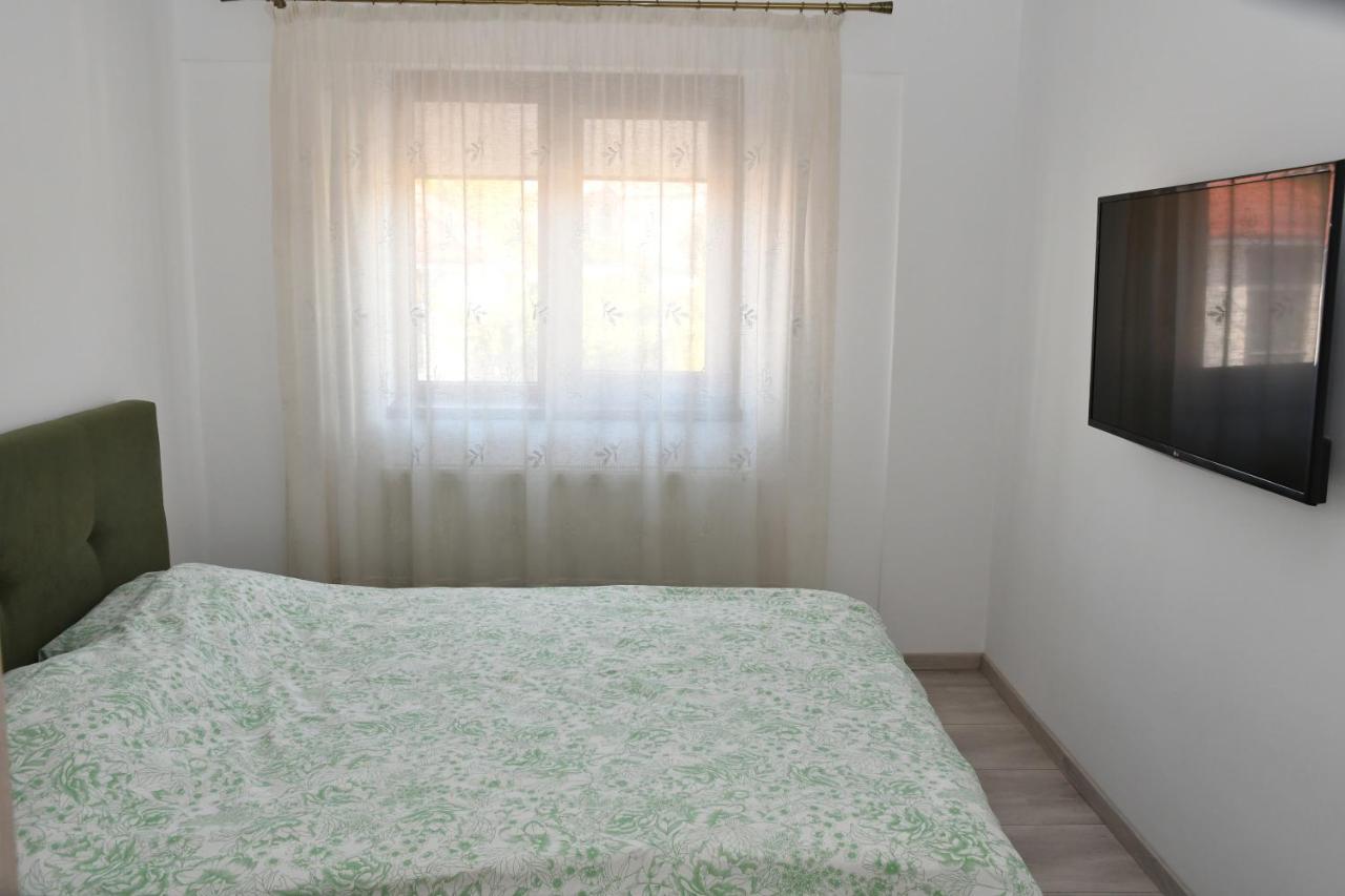Toporasi Apartament Lejlighed Craiova Eksteriør billede